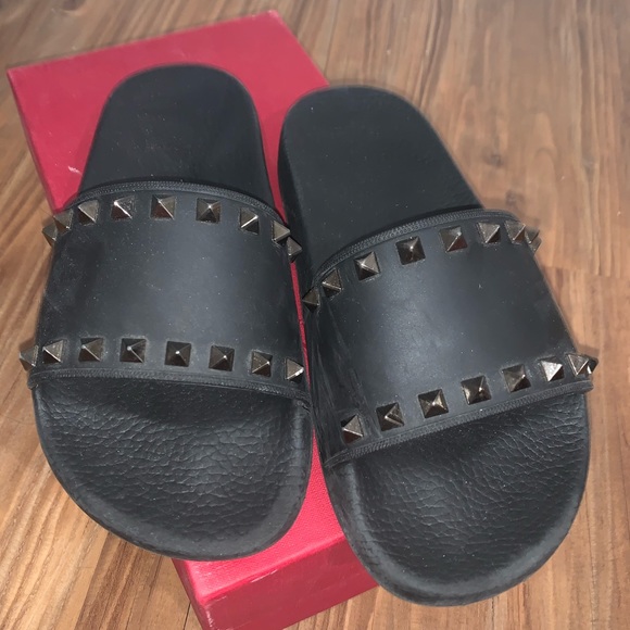 Valentino Shoes - Rockstud Slide Sandal
VALENTINO GARAVANI
